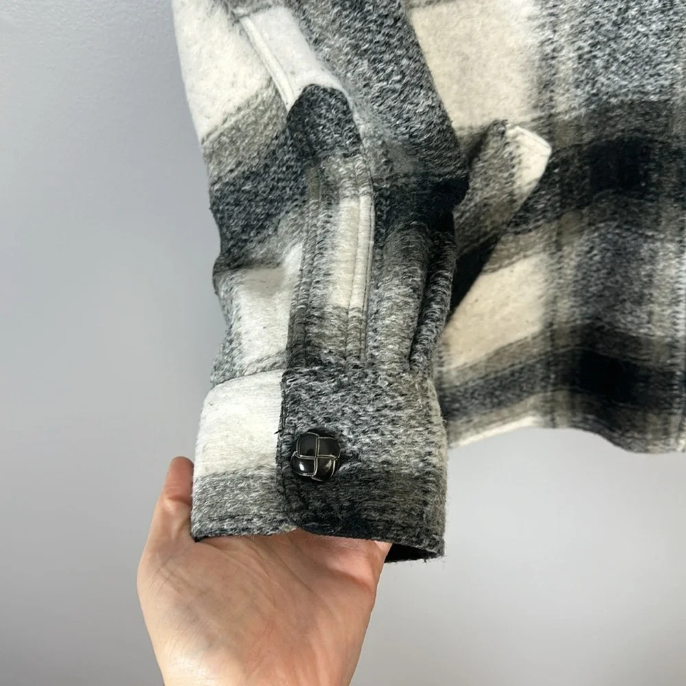 Carmar Shacket Plaid Women’s Size Small - Picture 5 of 9